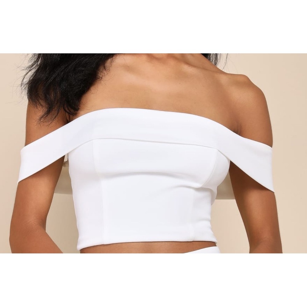NWT Lulus Size Medium White Exponentially Chic Ivory Off-the-Shoulder Top‎ Crop